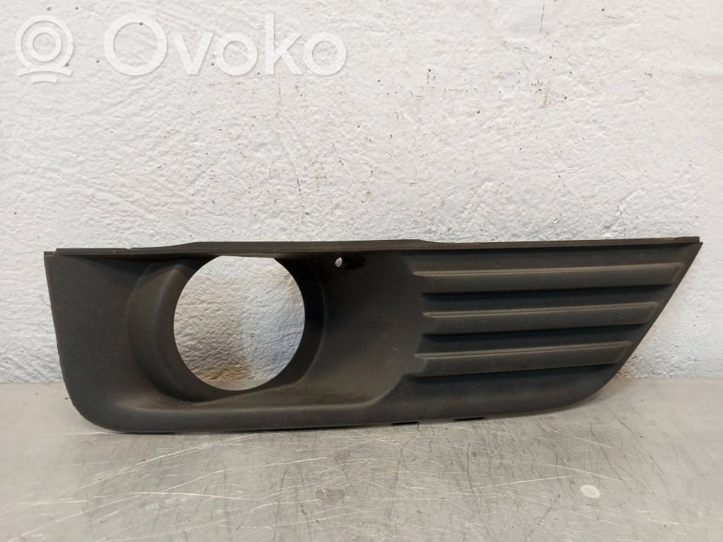 Ford Focus Front fog light trim/grill 