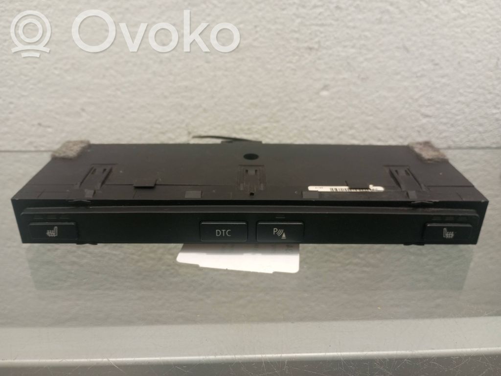 BMW 5 E60 E61 Seat heating switch 