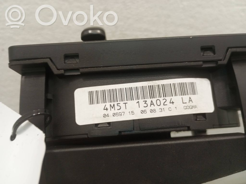 Light switch   4M5T13A024LA