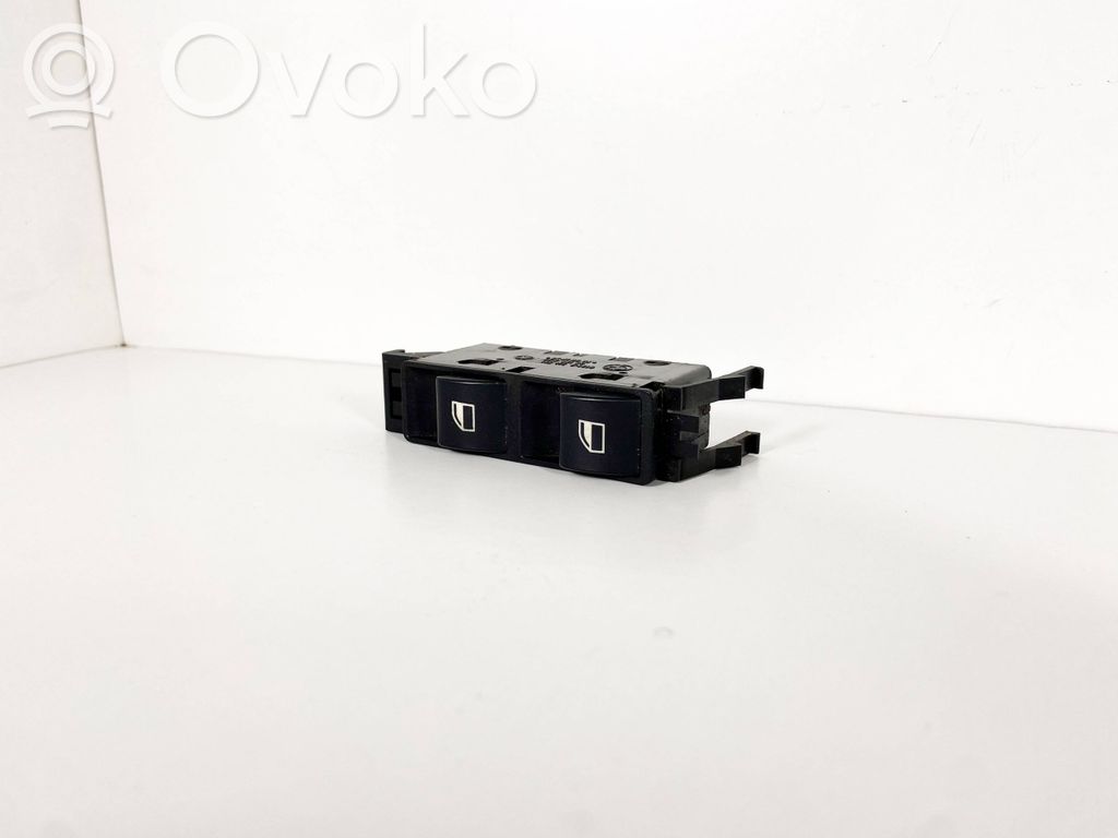 Electric window control switch   8381514,61318381514,03120220,PA66GF30