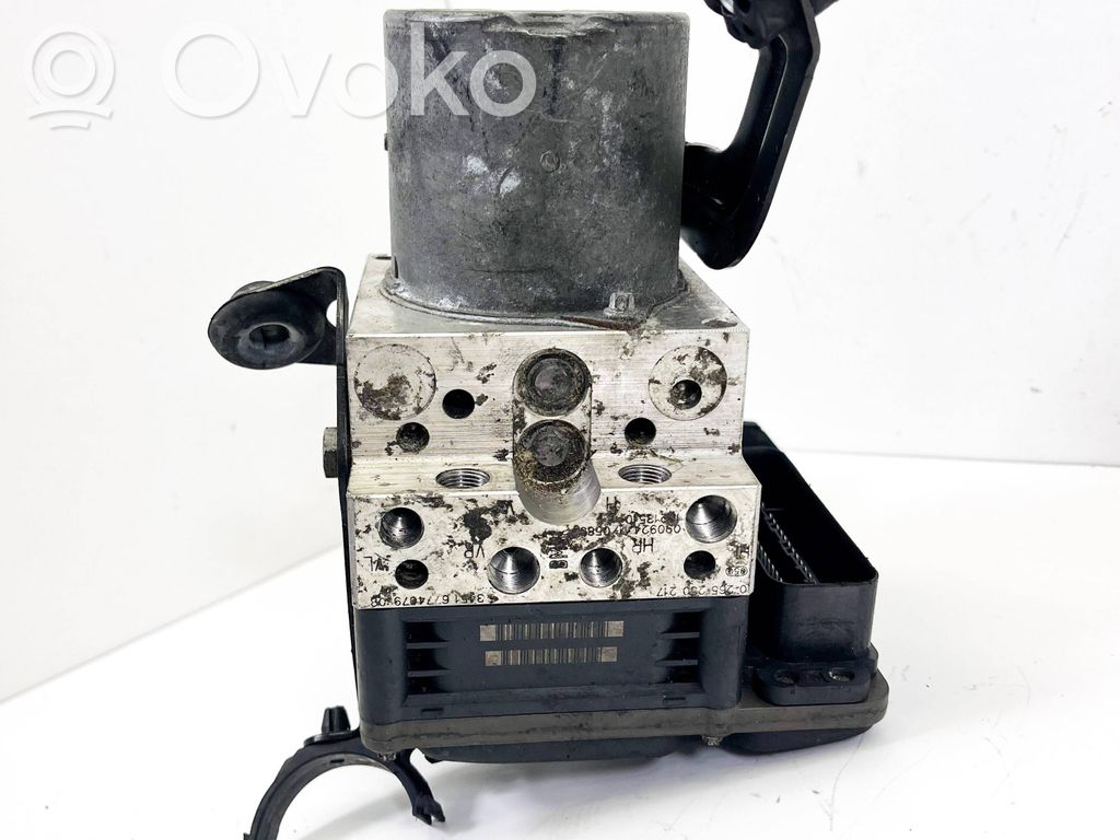 BMW 5 E60 E61 ABS Pump 