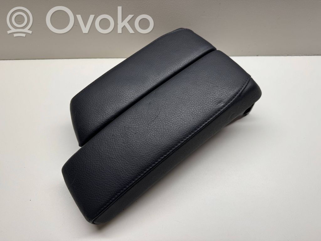 Armrest   7147222,51167147222,51169133816,9133816