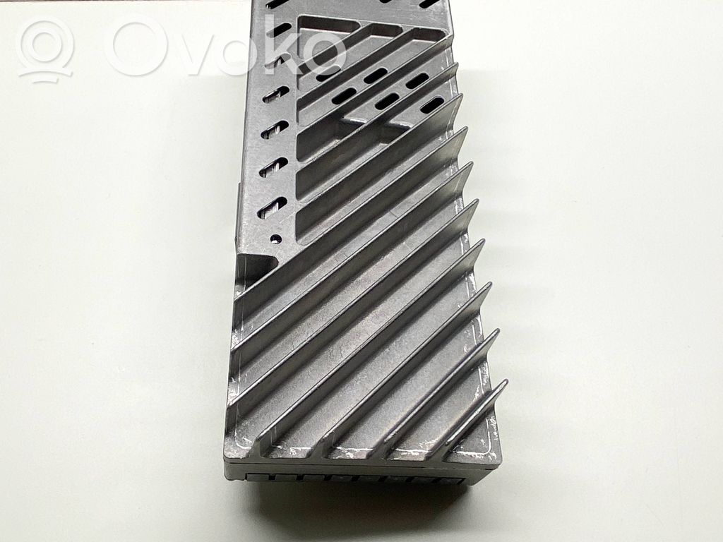 BMW M5 Garso stiprintuvas 