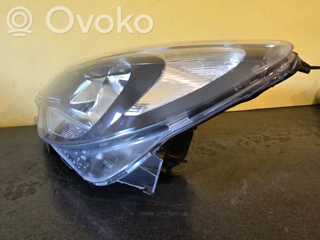 Opel Corsa E Headlight/headlamp 