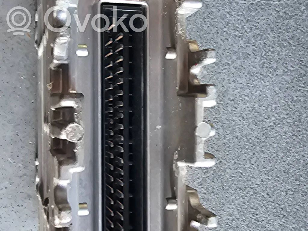 Volkswagen PASSAT B4 Engine control unit/module 