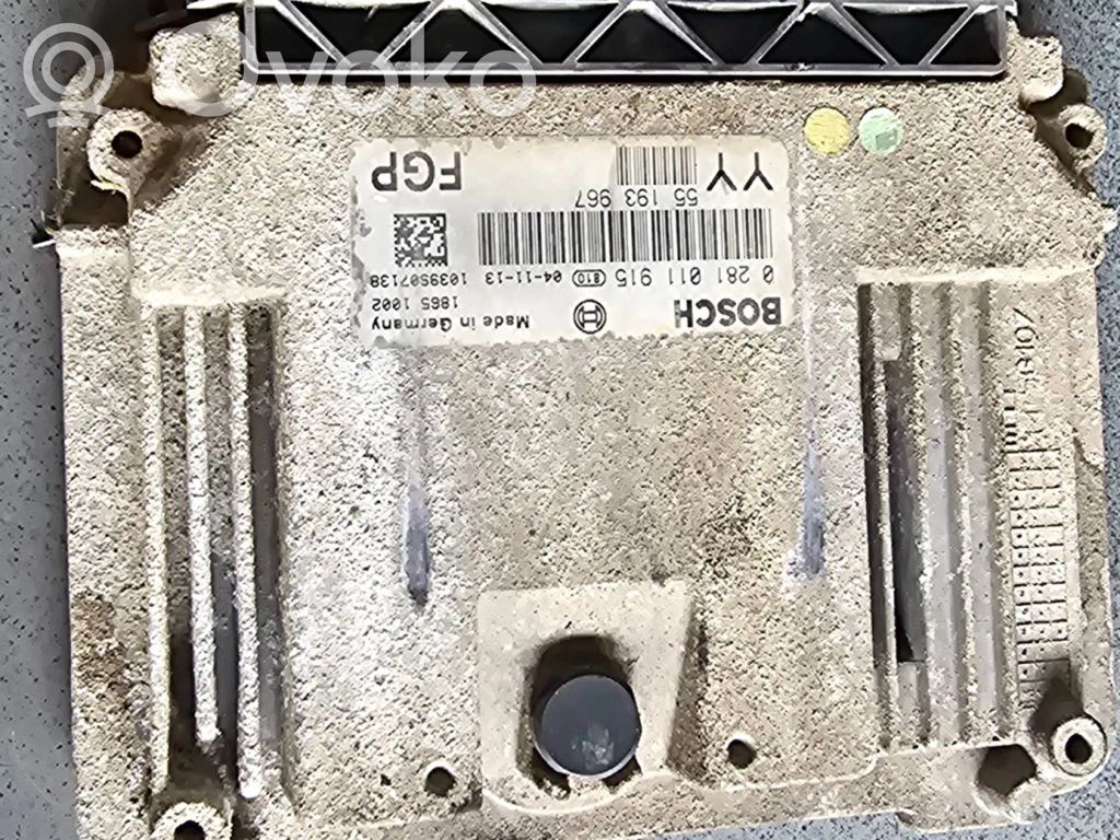 Opel Vectra C Engine control unit/module 