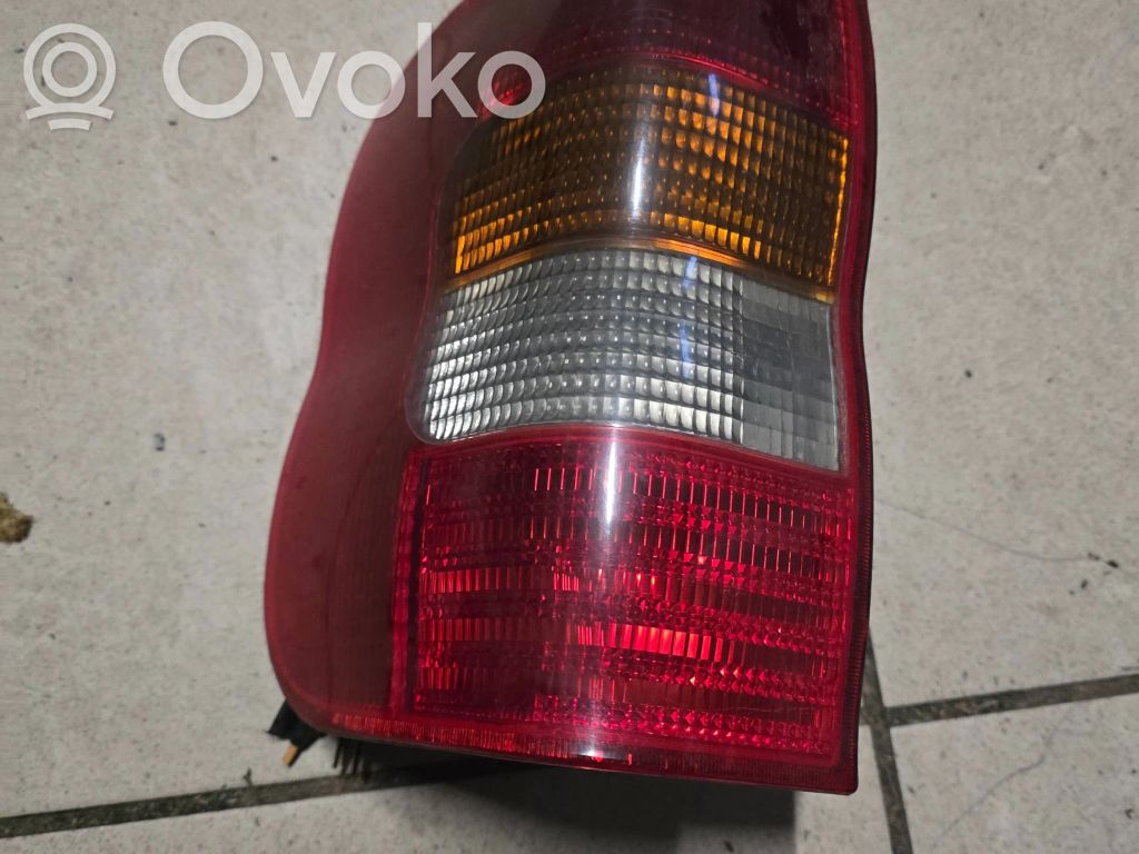 Opel Combo B Luz trasera/de freno 