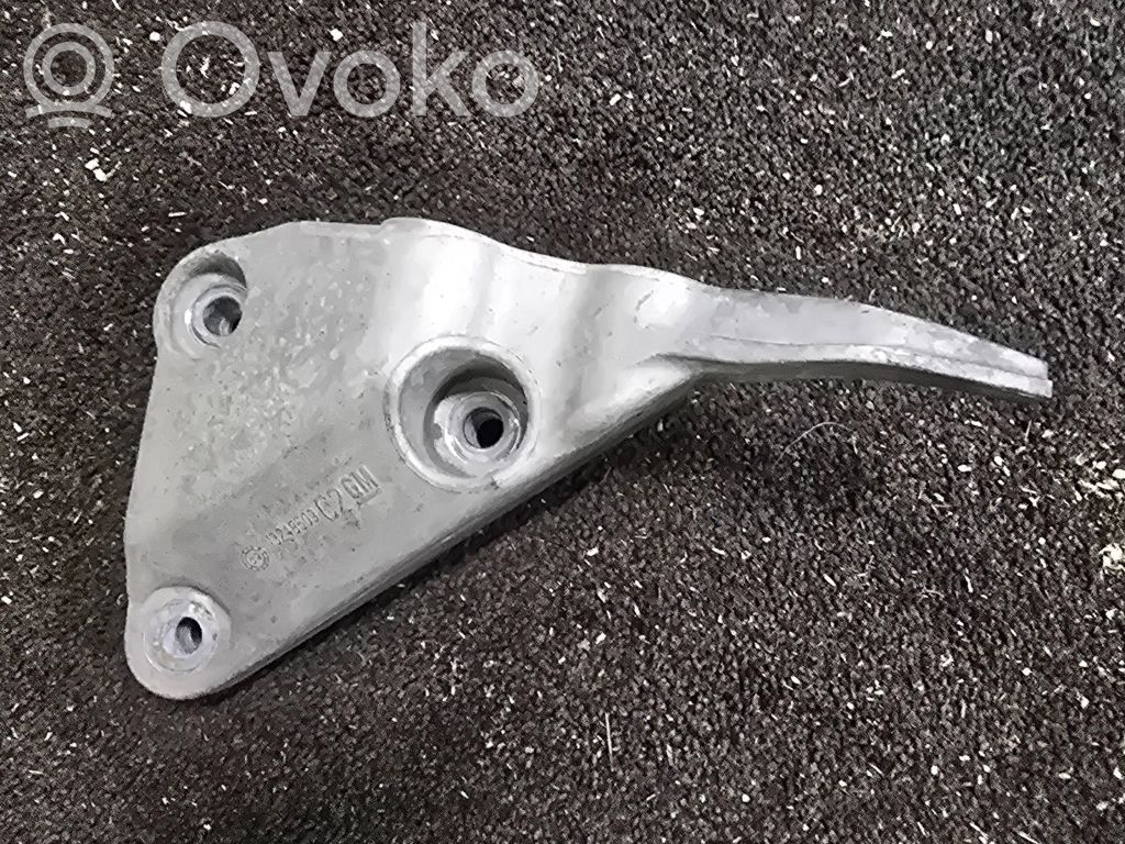 Opel Astra J Engine mounting bracket 