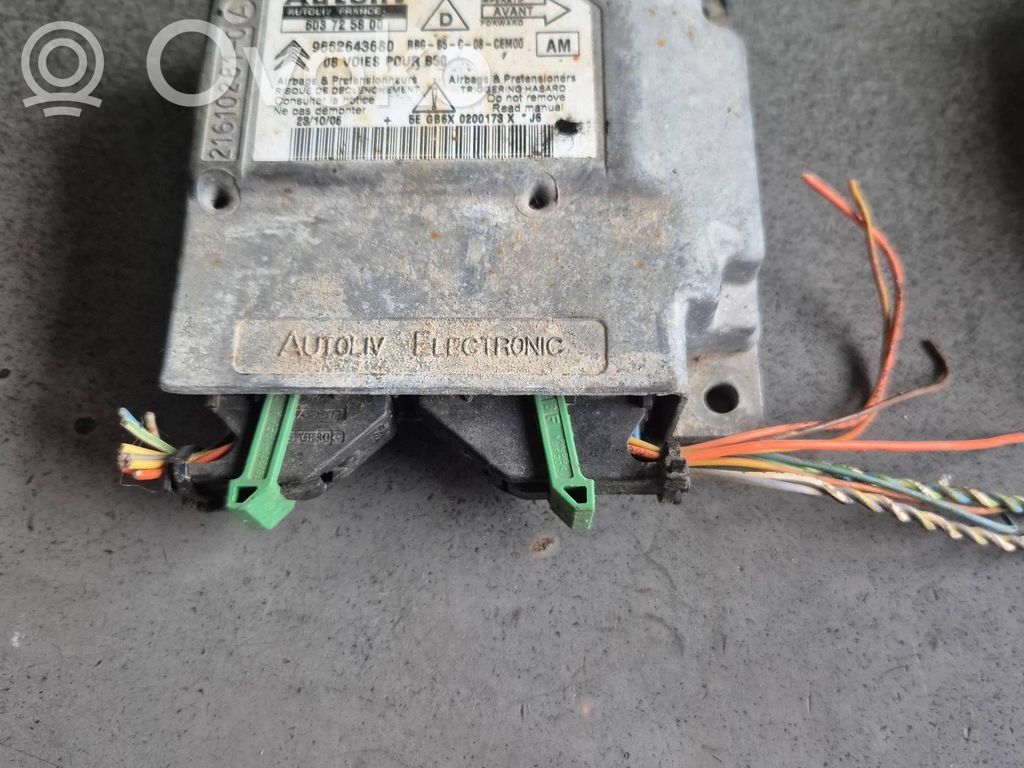 Citroen C4 I Airbag control unit/module 