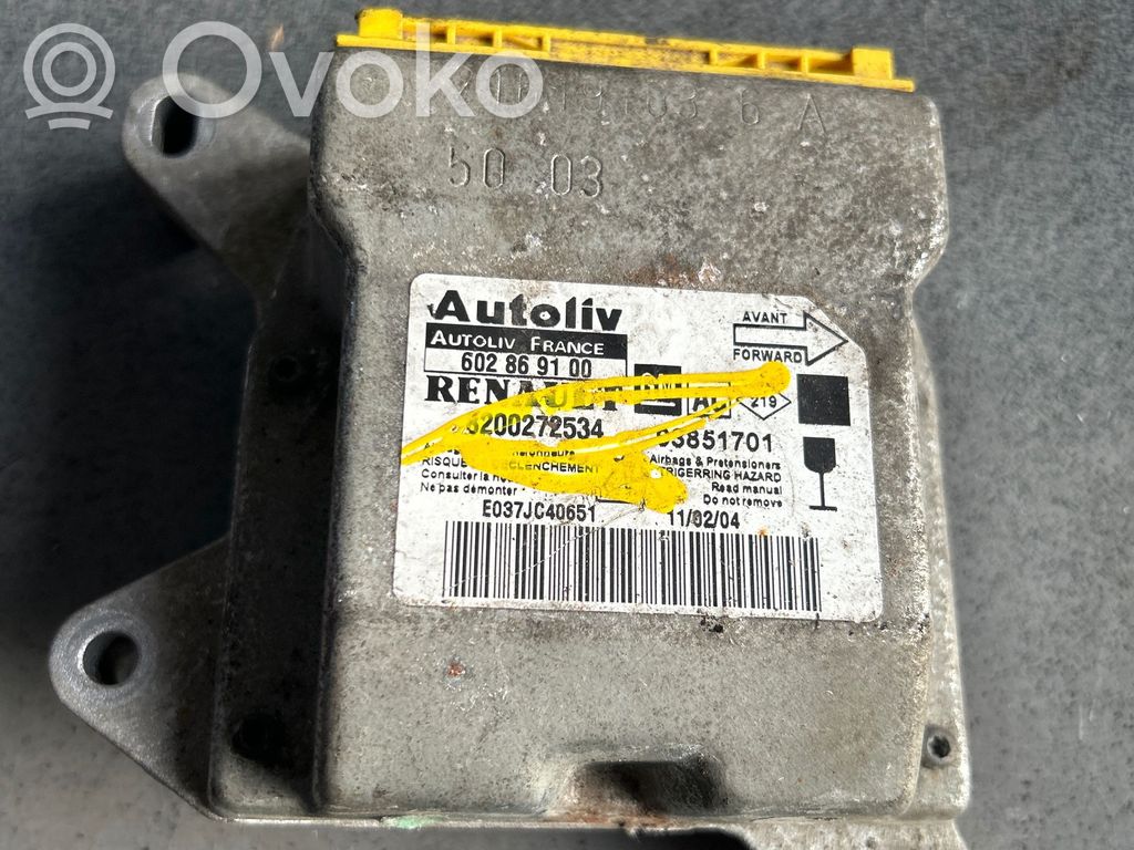 Renault Trafic II (X83) Sterownik / Moduł Airbag 