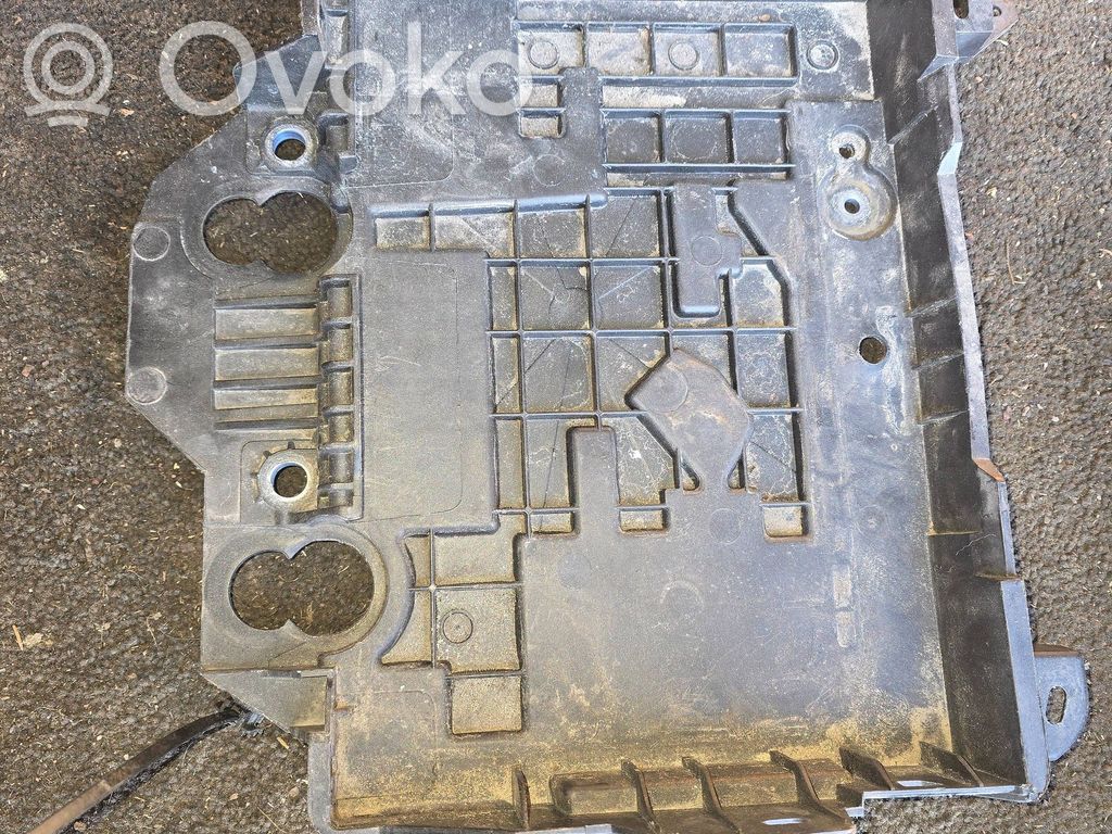Renault Clio III Battery box tray 