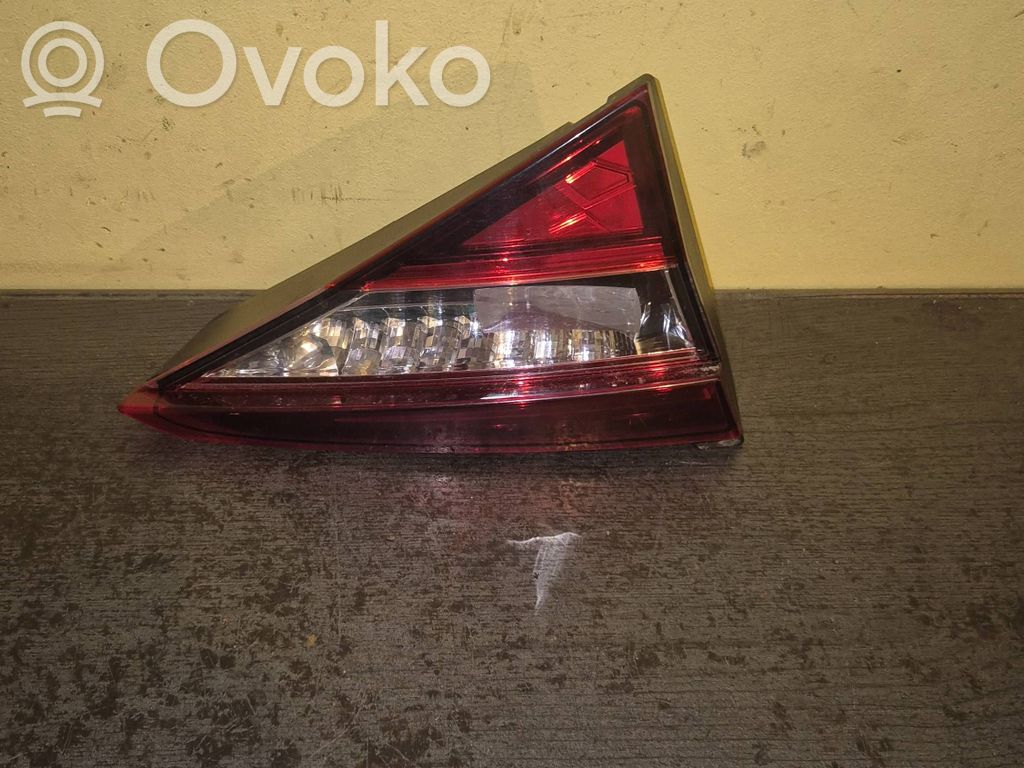 Skoda Superb B8 (3V) Takaluukun takavalot 
