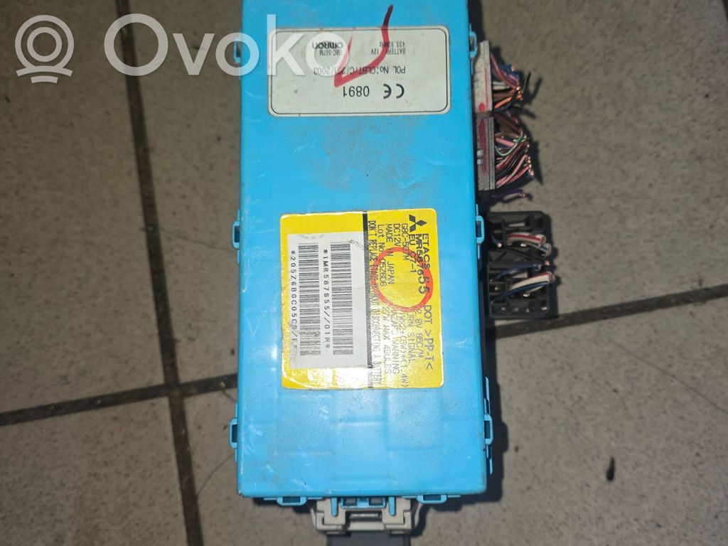 Mitsubishi Grandis Módulo de fusible 