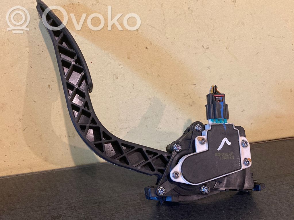 Opel Mokka Accelerator throttle pedal 