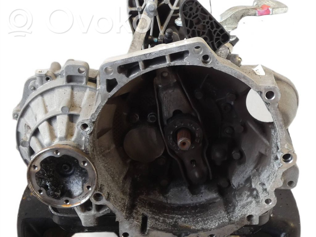 Volkswagen Golf VII Manualna 6-biegowa skrzynia biegów 