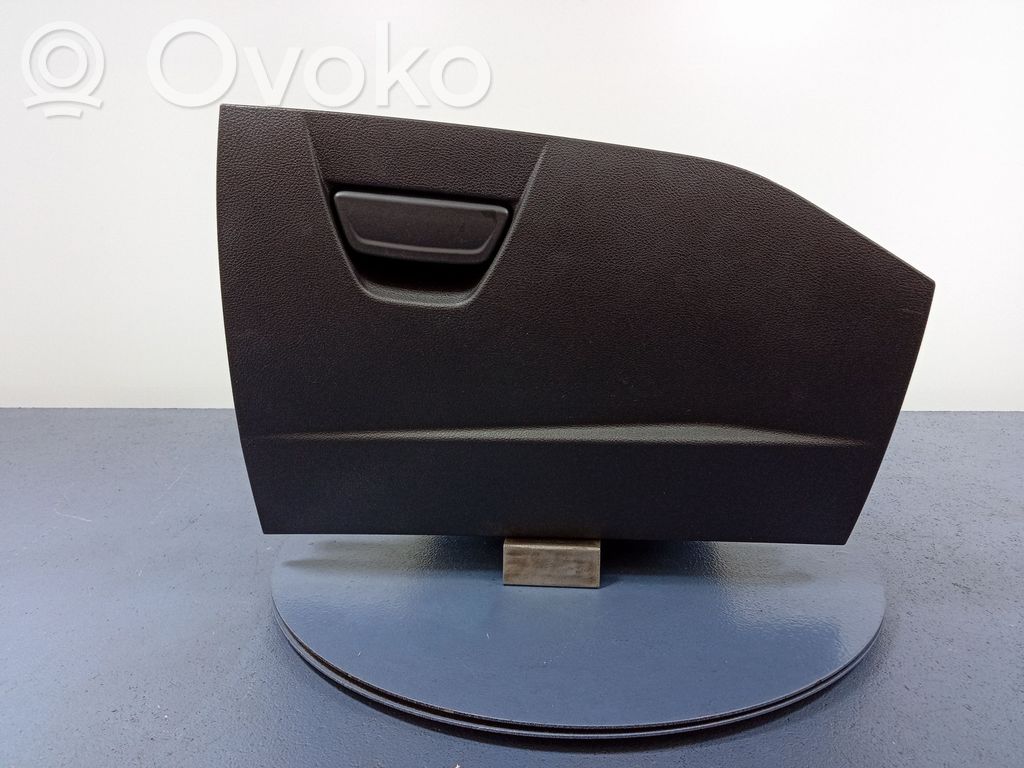 Ford Focus Glove box 