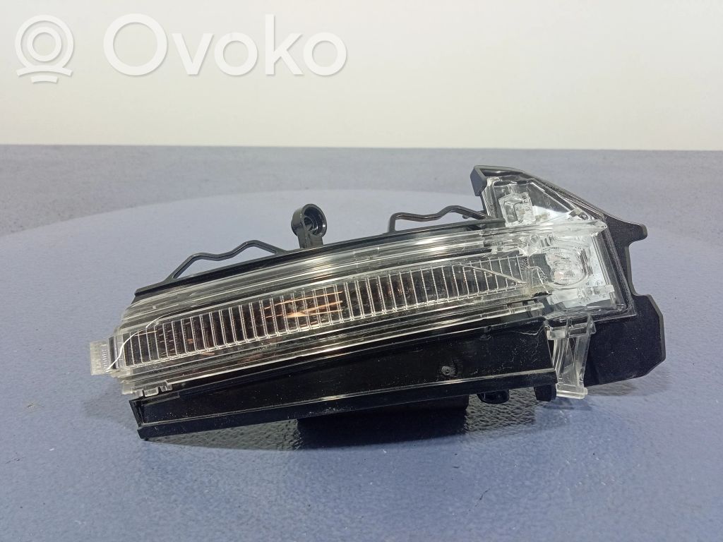 Audi RS Q8 Front fender indicator light 