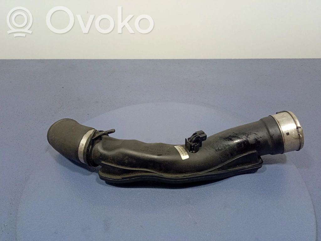 BMW 7 F01 F02 F03 F04 Air intake hose/pipe 