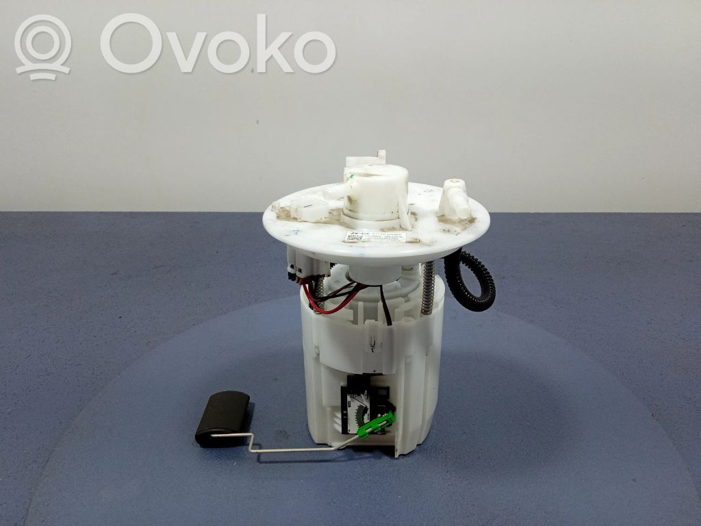 KIA Rio Polttoainesäiliön pumppu 