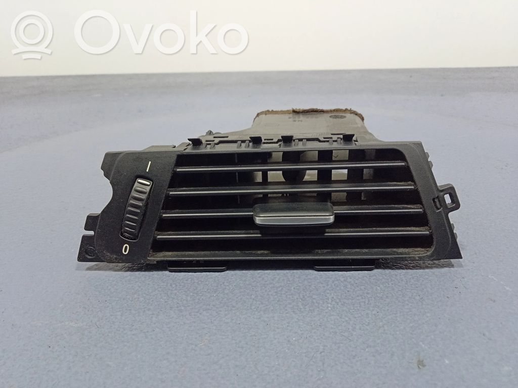 Grilă ventilație/ramă laterală bord   6922633,6922633