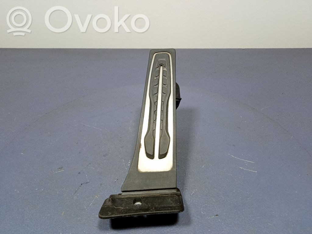 Pedal del acelerador   6889820,6889820