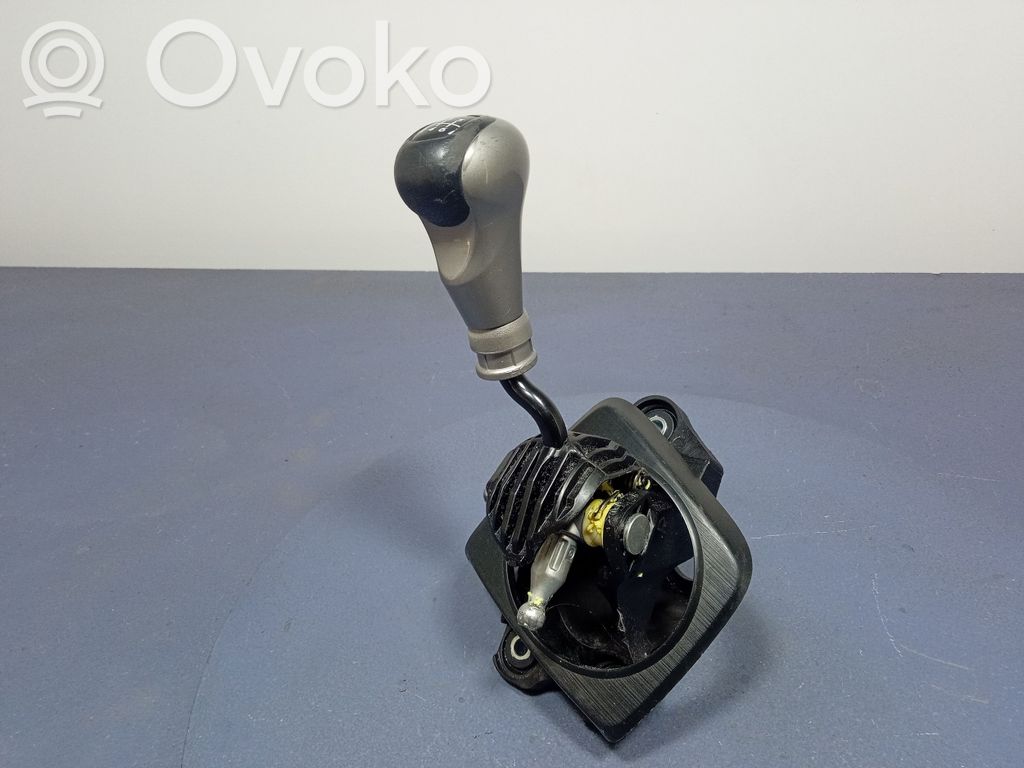 Gear shift rod