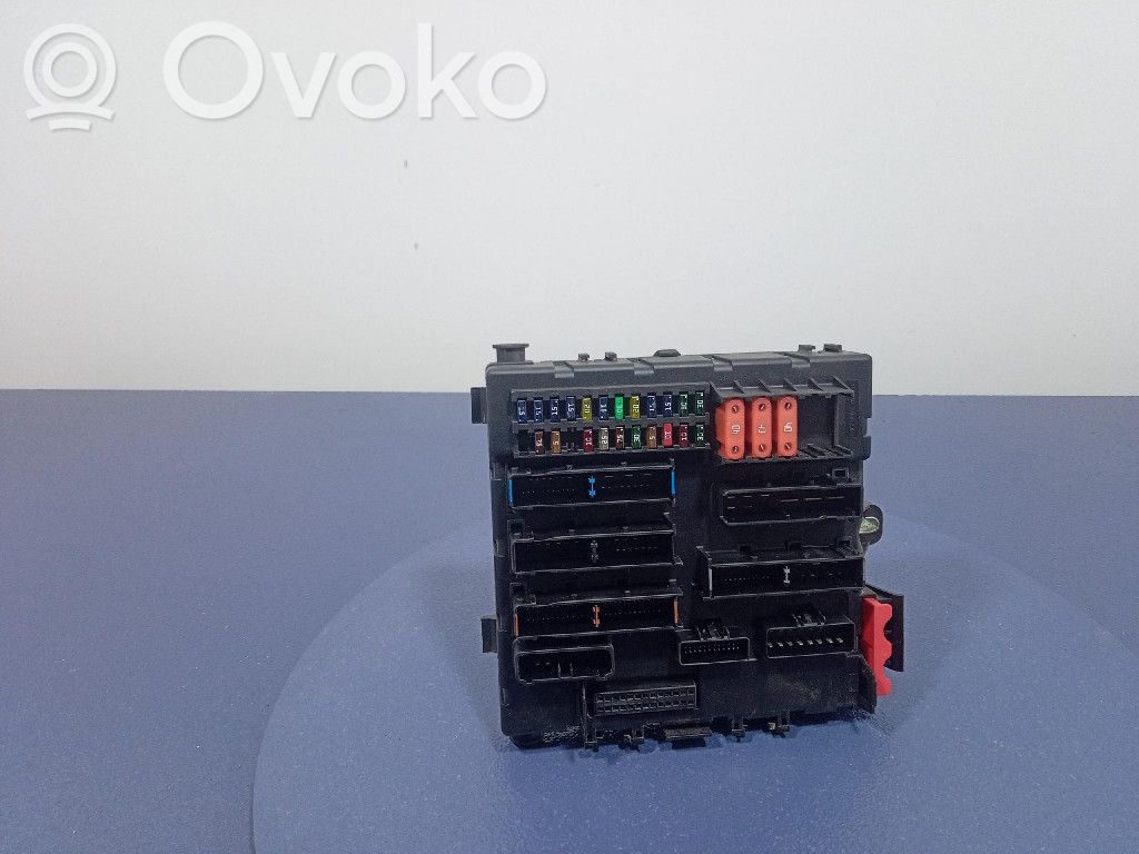 Opel Vectra C Fuse box set 