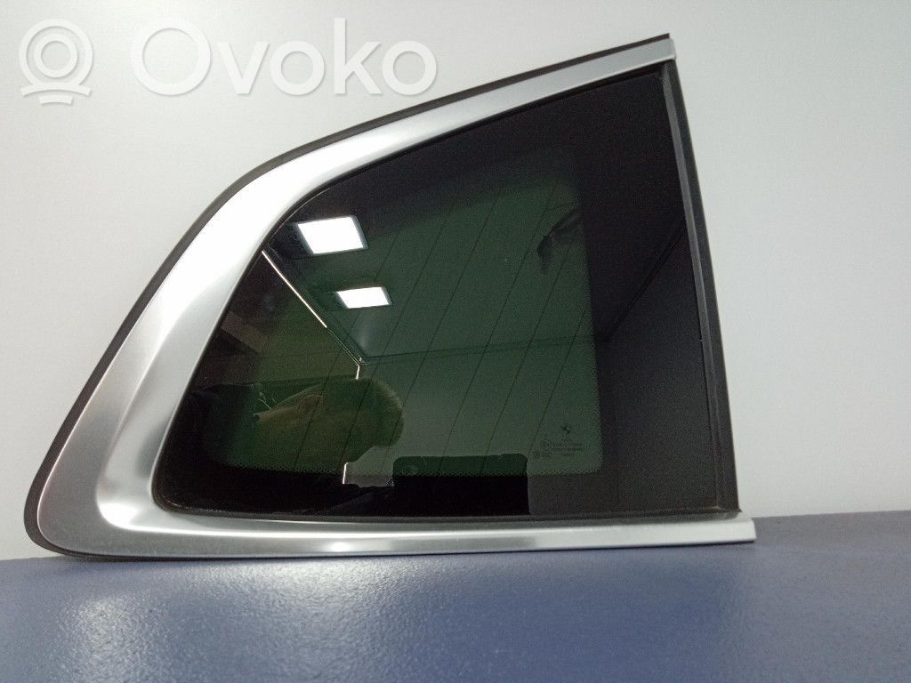 Vidrio lateral trasero   7388828,7388828