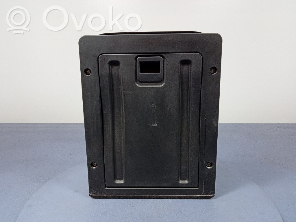 BMW 7 G11 G12 Alte componente capac prag/stâlp 