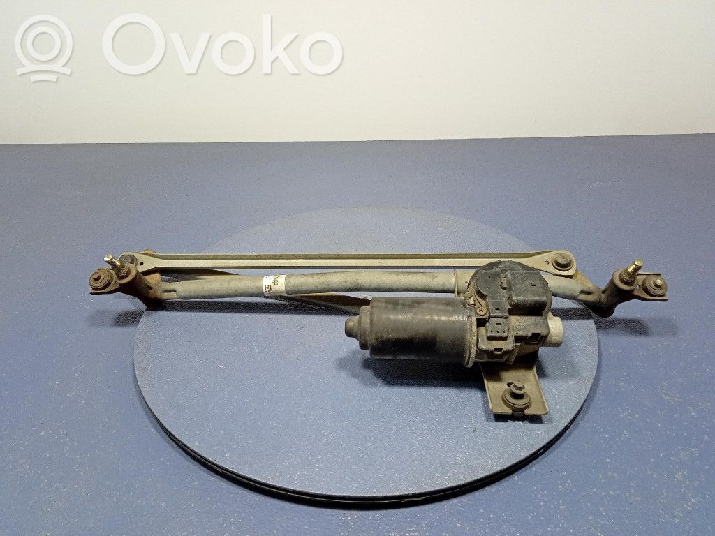 Mazda Tribute Etupyyhkimen vivusto ja moottori 