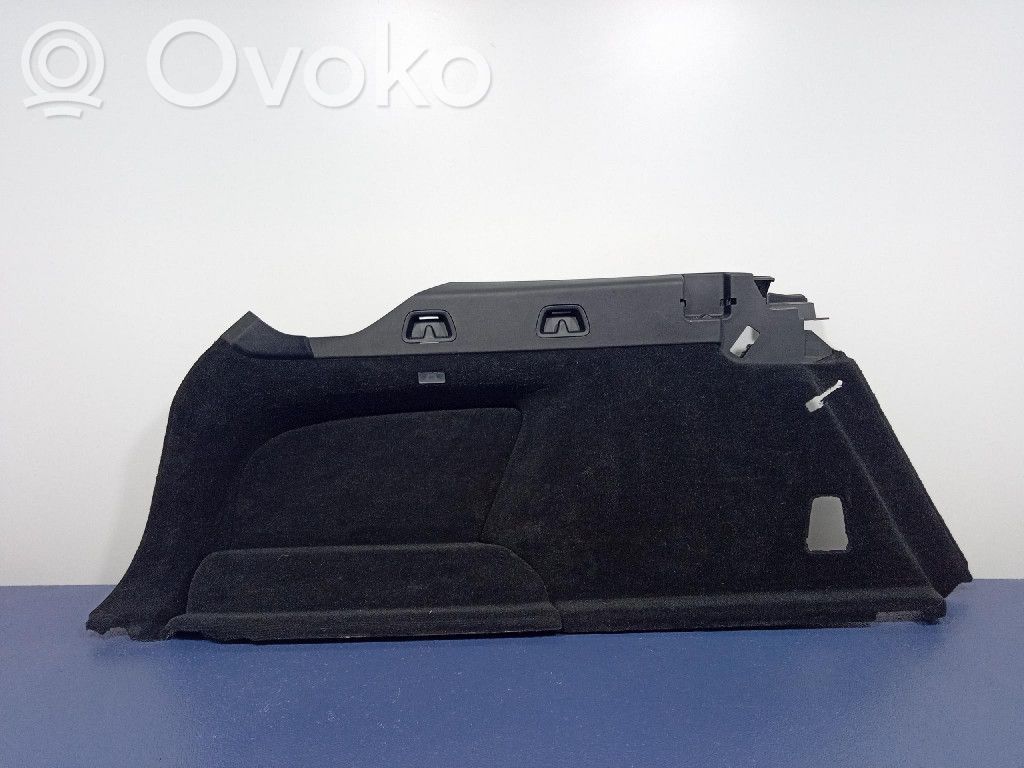 Volvo V90 Cross Country Takaluukun alaosan verhoilusarja