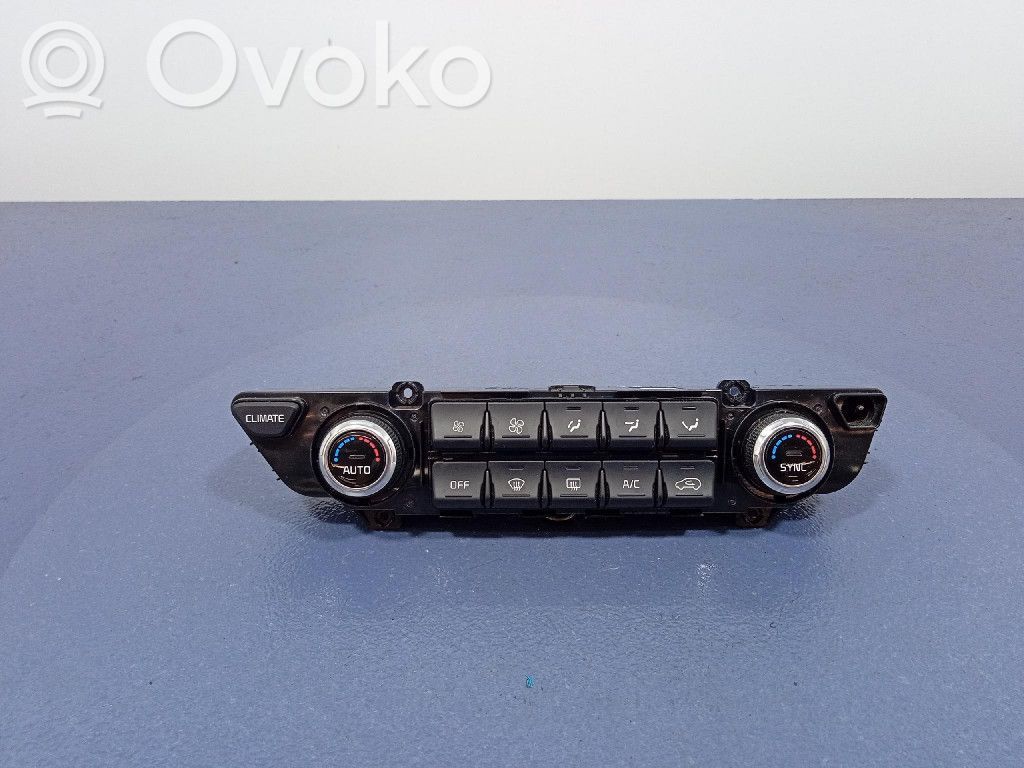 KIA Sportage Climate control unit 