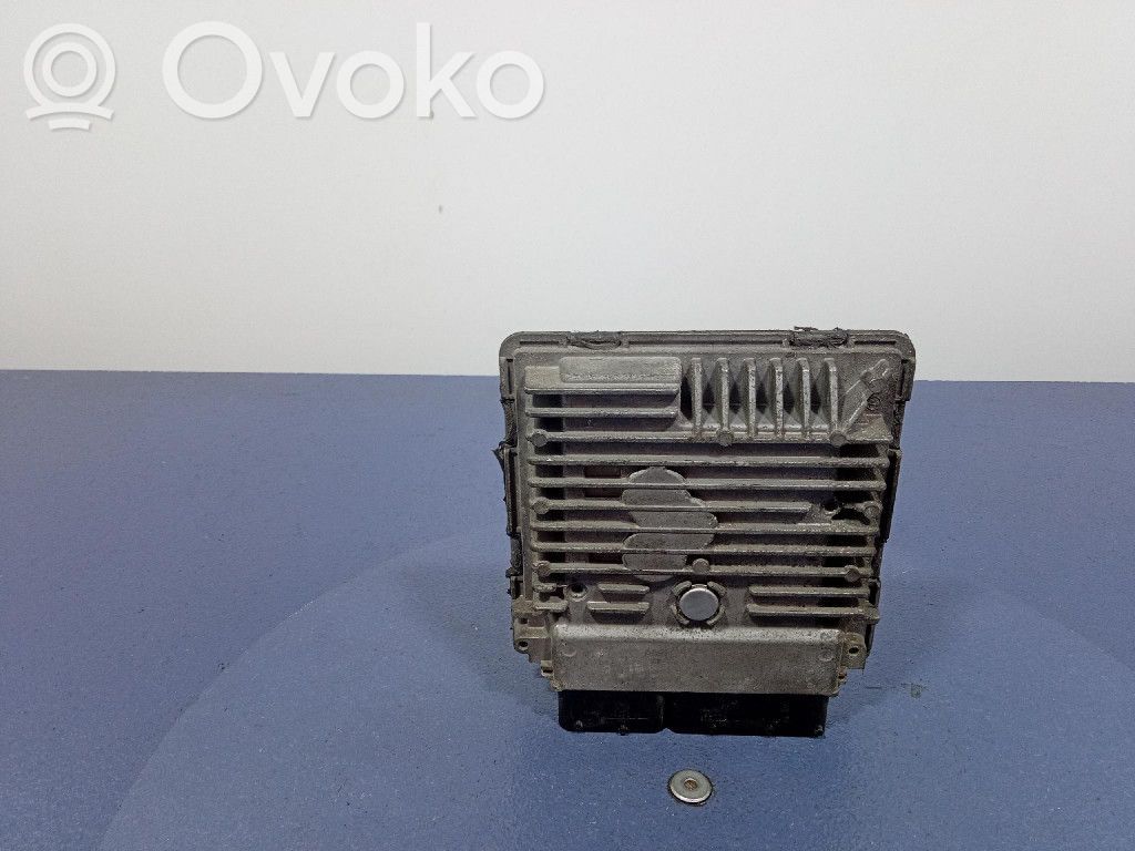 Skoda Fabia Mk2 (5J) Unidad de control/módulo ECU del motor 