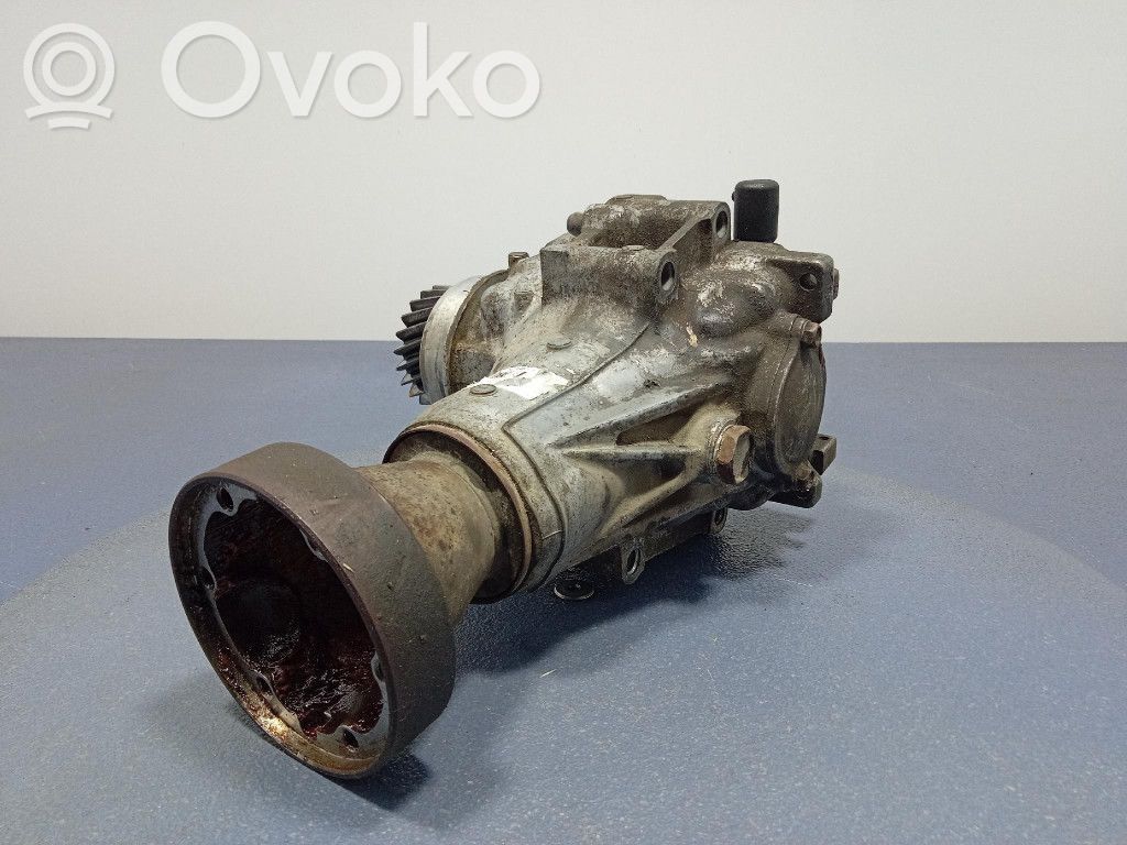 Gearbox transfer box case