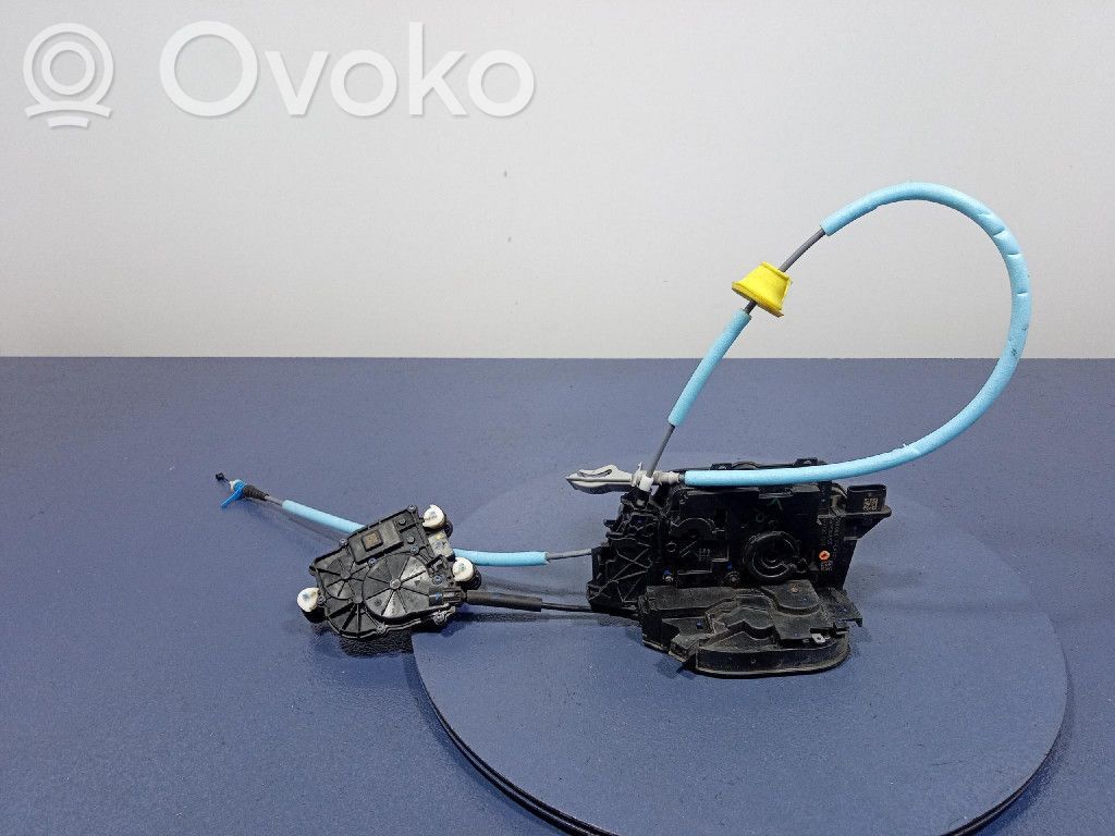 BMW iX3 G08 Priekšpusē slēdzene 