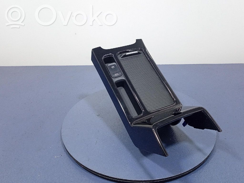 Galloper Exceed Schowek deski rozdzielczej 