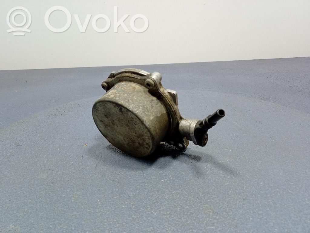 Peugeot 308 Vacuum pump 
