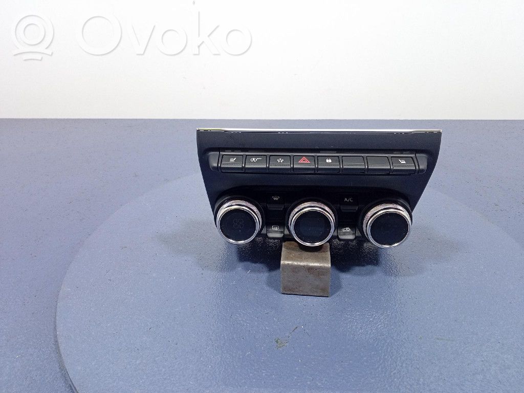 Renault Captur Climate control unit 