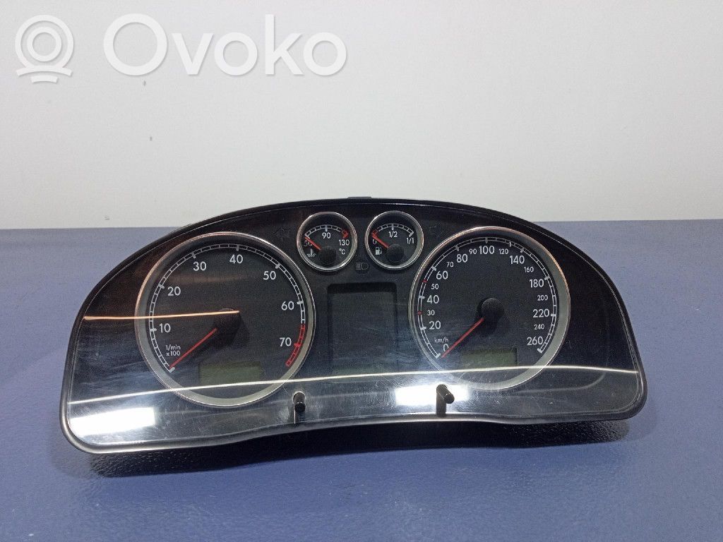 Volkswagen PASSAT B5.5 Nopeusmittari (mittaristo) 