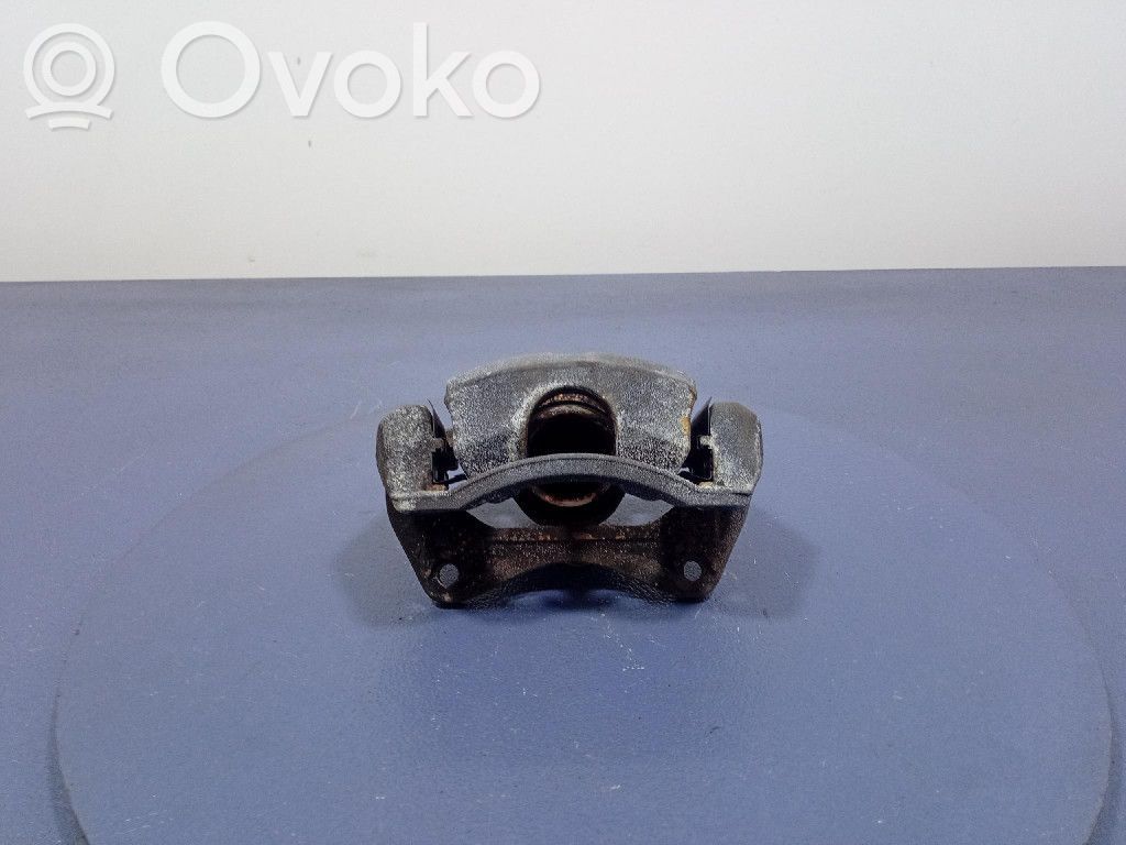 KIA Stonic Передний суппорт 