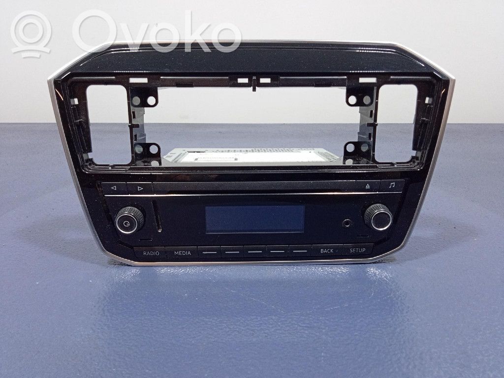 Unitate principală radio/CD/DVD/GPS   1S0035867,1S0035867