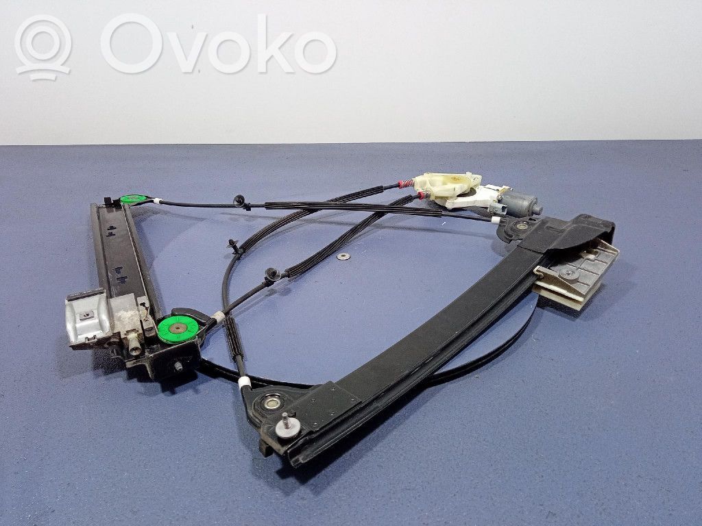 Nissan Micra Elektryczny podnośnik szyby drzwi przednich 