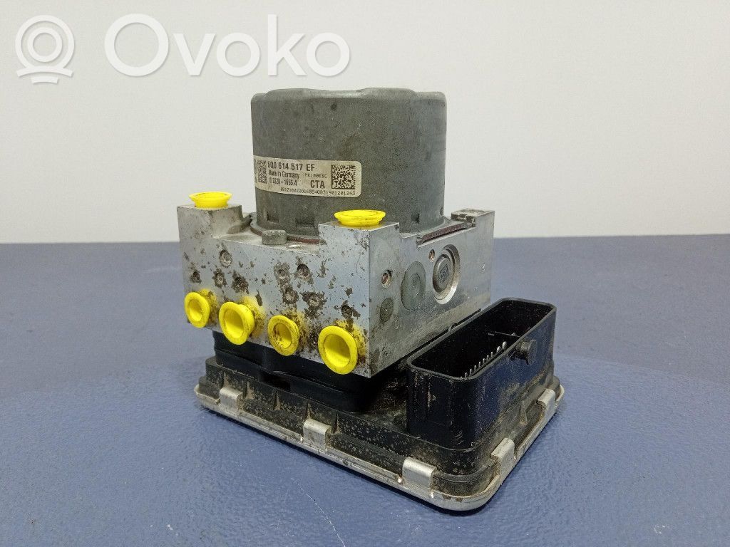 Volkswagen Golf Sportsvan ABS Pump 