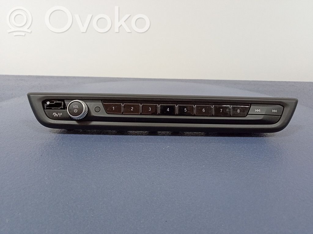 BMW 1 F40 Head unit multimedia control 