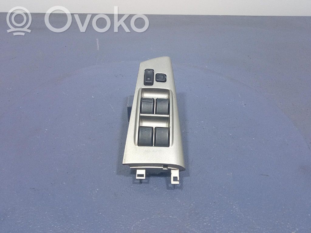 Toyota Corolla E110 Electric window control switch 