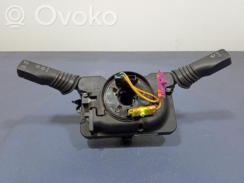 Opel Astra H Otros interruptores/perillas/selectores 