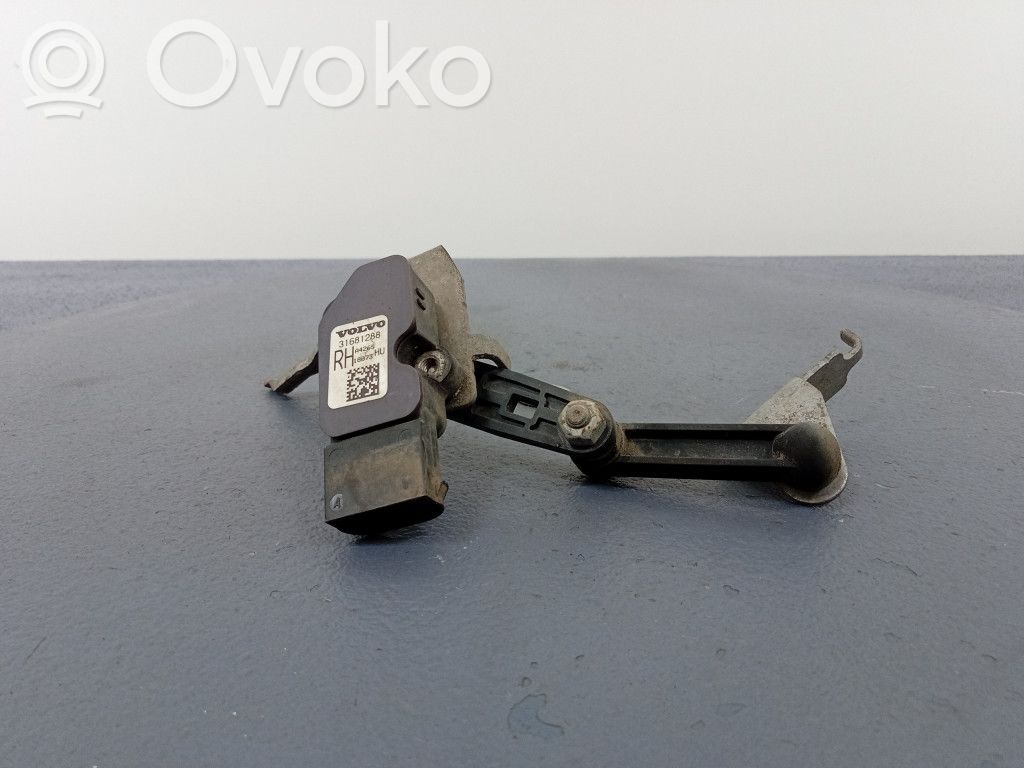 Volvo S90, V90 Lastre de faros xenón 