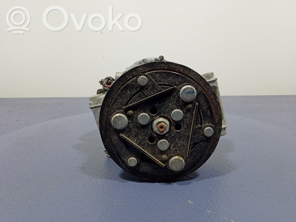 Renault Clio V Ilmastointilaitteen kompressorin pumppu (A/C) 