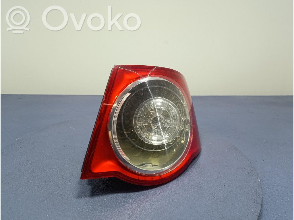 Volkswagen Jetta V Luci posteriori