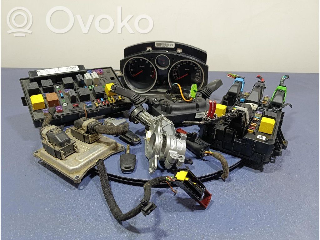 Opel Astra H Unité de commande, module ECU de moteur 